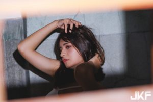 電眼美少女「黑糖兔」居家真理褲好犯規！「渾圓雪乳」也難以隱藏！【EV棋牌】-EV棋牌