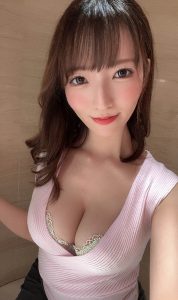 人气巨乳销售王牌《小花暖》精选作品推荐介绍及封面预览【EV棋牌】-EV棋牌