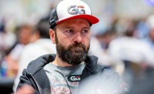 【EV扑克】一场腥风血雨的猎头之争来袭!记住这5点,让你从猎物成为猎手【EV棋牌】-EV棋牌