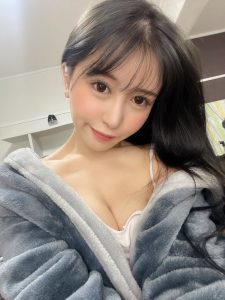 可纯情也可性感《乃木绚爱》精选作品推荐介绍及封面预览【EV棋牌】-EV棋牌