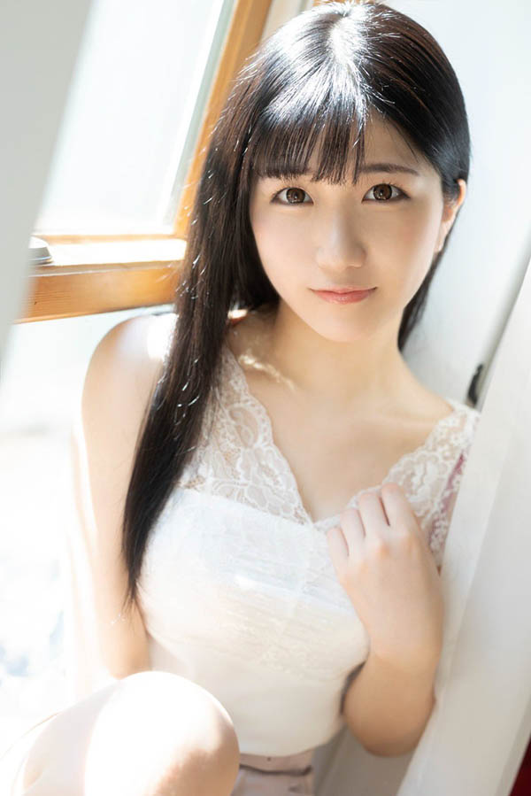 制服美少女《真白未玖琉》精选作品推荐介绍及封面预览【EV棋牌】-EV棋牌
