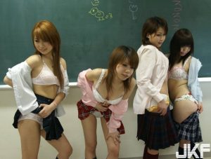 粉碎粉紅泡泡!真實女校生活超黑暗 霸淩、教唆脫衣還只是小case【EV棋牌】-EV棋牌