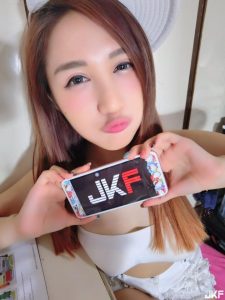 她是誰!? 沒想到能在JKF展區捕獲本人的八位正妹【EV棋牌】-EV棋牌