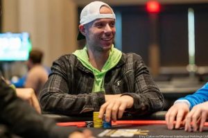 【EV扑克】Nik Airball前脚骂人菜后脚就被对方单挑赢走110万刀!【EV棋牌】-EV棋牌