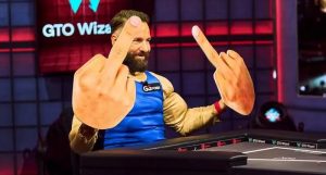 【EV扑克】丹牛赢得高额桌决斗首胜,Eric Persson退出拒绝复仇【EV棋牌】-EV棋牌