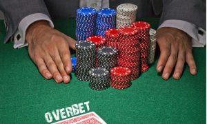 【EV扑克】教学:翻牌击中顶对,职业选手的建议居然是……【EV棋牌】-EV棋牌