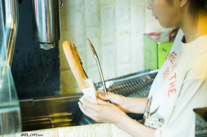 韓國排隊美食「吉拿棒」人再多也要去排！網友們街頭等待就為了捕捉野生的「她」【EV棋牌】-EV棋牌