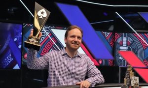 【EV扑克】加拿大超强资深选手Mike ‘SirWatts’ Watson,线上实时为你解惑!【EV棋牌】-EV棋牌
