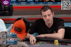 【EV扑克】简讯 | Tom Dwan“头铁”撞上口袋A,结束主赛事之旅【EV棋牌】-EV棋牌