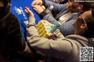 【EV扑克】教学:码量仅剩15bb-时,这4种错误几乎人人会犯【EV棋牌】-EV棋牌