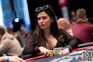 【EV扑克】有香气的文章!这几位小姐姐的牌技和颜值,不得不服,金戒指百W迷你主赛重磅登场【EV棋牌】-EV棋牌