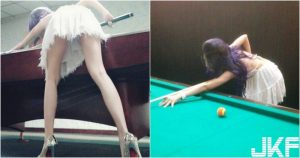 撞球間驚見「白皙長腿正妹」!超短裙下「美腿畢露」!誰還能專心打球啊!【EV棋牌】-EV棋牌