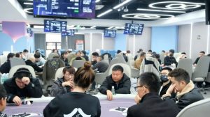 【EV扑克】南通布莱杰开业盛典 | B组共164人次参赛,洛克423,500领衔30人晋级第二轮【EV棋牌】-EV棋牌