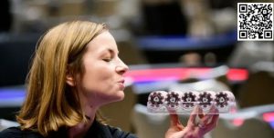 【EV扑克】话题 | 扑克玩家2024年的目标:你有正确的清单吗?【EV棋牌】-EV棋牌