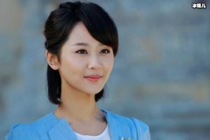 杨紫穿衣越来越有品,不再是以前那个土包子了【EV棋牌】-EV棋牌