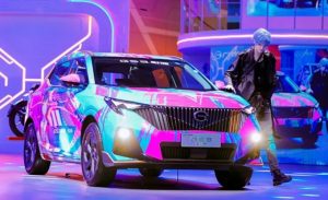 潮流智驾 跨界出圈!2024 ChinaJoy 智能出行展区 Z 世代的购车指南!【EV棋牌】-EV棋牌