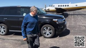 【EV扑克】比尔盖茨剪彩结束马上去打扑克,朋友说他打得一般般【EV棋牌】-EV棋牌