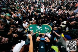 【EV扑克】KK翻前7bet全下120BB,惨撞AA成为主赛泡沫【EV棋牌】-EV棋牌