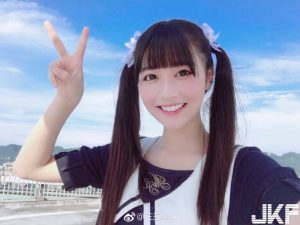 好可愛！「甜美蘿莉」萌綁雙馬尾，招牌笑容將網友都迷倒！【EV棋牌】-EV棋牌