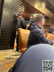 【EV扑克】牌桌父子兵，作弊数十年被抓又被放，所到之处人心惶惶，引发标记牌恐慌【EV棋牌】-EV棋牌