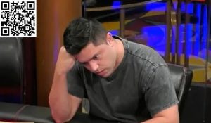 【EV扑克】小哥在河牌圈之前不看底牌盲玩,你猜结果怎么着?【EV棋牌】-EV棋牌