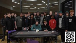 【EV扑克】趣闻 | Steve O’Dwyer空降都柏林城市大学,与学生交流牌技【EV棋牌】-EV棋牌