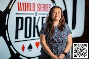 【EV扑克】同花输给顺子，这么离大谱的错误，赛事现场记者应该当场指出吗？【EV棋牌】-EV棋牌