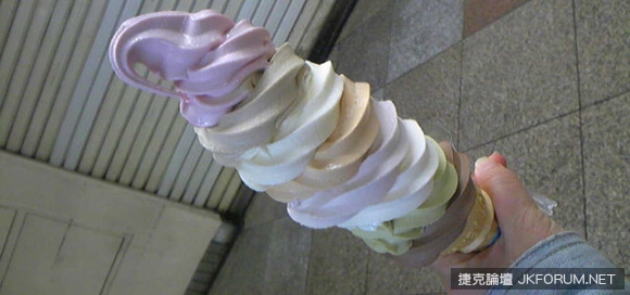 東京出現超大冰淇淋　8層口味才賣約100台幣【EV棋牌】-EV棋牌