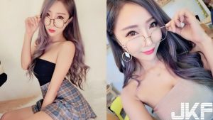 嫩乳眼鏡娘!32F兇猛上圍,穿上緊身小背心真的要滿到爆出來了….【EV棋牌】-EV棋牌