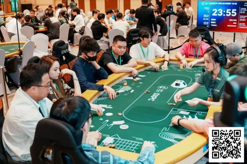 【EV扑克】DXPC丹霞杯 | 最终之战今日引爆！首届丹霞杯主赛Day1共301人，77人晋级Day2，李非泽和白晋荣分获C/D组CL【EV棋牌】-EV棋牌