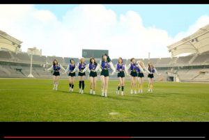 TWICE大玩「角色扮演」 子瑜優雅、俏皮4造型美翻!【EV棋牌】-EV棋牌