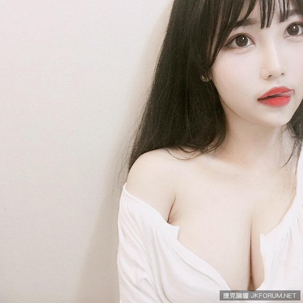 剛滿19歲的韓國妹好兇，在臉書公開找伴侶「可以跟我一起過聖誕節嗎」我是真的心動了【EV棋牌】-EV棋牌