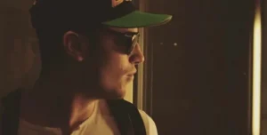 【EV扑克】“理论限制直觉”:职业玩家Nicolò Serlenga拆解转牌尺度的艺术,对手KK苦思15秒弃牌【EV棋牌】-EV棋牌