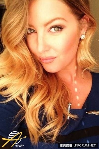 萬呎高空的悸動！35國空服員靈動美圖一次珍藏