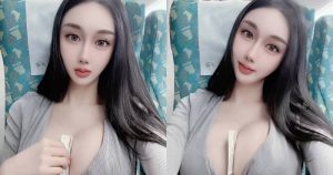 長髮正妹「李芮」示範收納高鐵票!被雙球緊緊夾住絕對不會不見~【EV棋牌】-EV棋牌