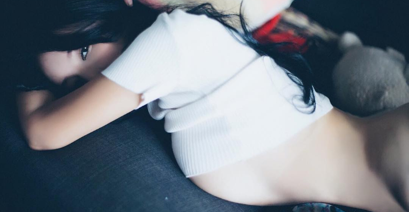 香港巨乳小隻馬「Chobits咕」渾圓側乳壓不扁　是「真人版娜美」的概念