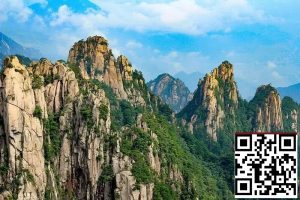 【EV扑克】泰山之巅首日 | 吕彦与何映含分别斩获开幕赛AB组CL，Day1共262人次参与，38人晋级Day2【EV棋牌】-EV棋牌