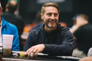 【EV扑克】6-bet全下硬刚Airball！锦标赛女王Kristen Foxen打脸“嘴强王者”【EV棋牌】-EV棋牌