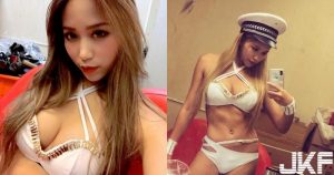 時尚模特兒的逆襲！正妹「FeiFei」大尺度海軍出勤，展現身體線條性感到噴火～【EV棋牌】-EV棋牌