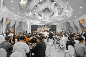 【EV扑克】SWPT·广安站 | 从“抚仙湖杯”到SWPT，西南扑克标杆赛事华丽升级，首日战火点燃！马鹏龙斩获回馈赛冠军【EV棋牌】-EV棋牌