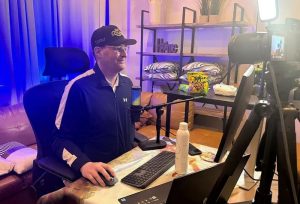 【EV扑克】Phil Hellmuth牌桌上爆猛料:参与100亿美元竞标NBA新军,球队或定名“隐形人”【EV棋牌】-EV棋牌