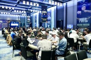 【EV扑克】USOP下龙湾站第五日 | 迷你主赛共1061人次对决,孙长亮、何俊杰、冯苗等46名国人选手晋级!田浩拿下豪客系列6人赛冠军!【EV棋牌】-EV棋牌
