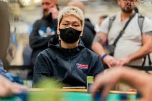 【EV扑克】2026WSOP | $600深筹赛剩5人,中国选手Chen Xingwei冲击金手链;$3,000锦标赛Du Qiao获亚军【EV棋牌】-EV棋牌