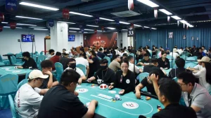【EV扑克】2026 山海杯·鲲鹏系列赛T3|主赛首轮共461人次参战111人晋级,杨泽/杨宏康分别领跑第一轮C/D组【EV棋牌】-EV棋牌