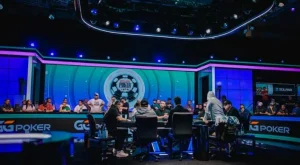 【EV扑克】2026WSOP主赛事争议:72强阶段公然“拖局保奖金”,扑克竞技的底线在哪?【EV棋牌】-EV棋牌