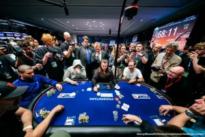 【EV扑克】郑晓生码量96bb冲击EPT冠军,章聪雅9bb擦线晋级【EV棋牌】-EV棋牌