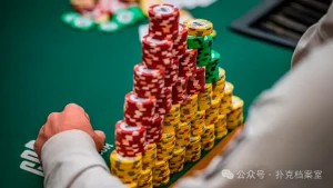 【EV扑克】决赛桌坐着一个120BB的巨无霸,你只有15BB:跟不跟,可能决定几十万刀【EV棋牌】-EV棋牌
