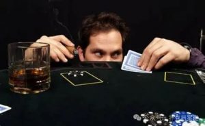 【EV扑克】需求、欲望与金钱:扑克表现问题的根源【EV棋牌】-EV棋牌