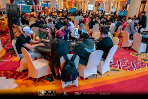 【EV扑克】2026 KPC Poker | 5M豪客赛决赛桌大戏落幕,Tony Lin 夺冠!主赛DAY1收官 1082人次参赛125人晋级【EV棋牌】-EV棋牌